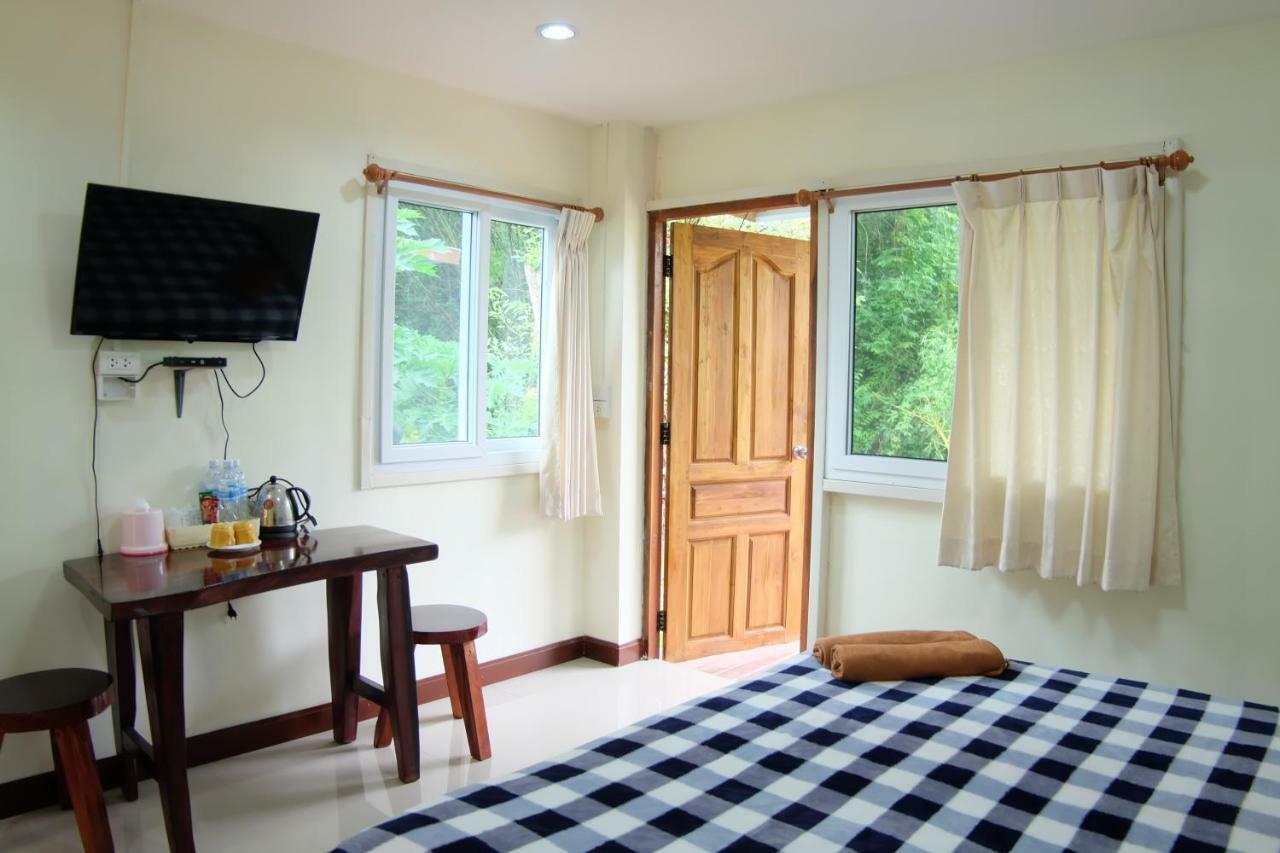 Tararin Hindad Hot Spring Resort Thong Pha Phum Exterior foto